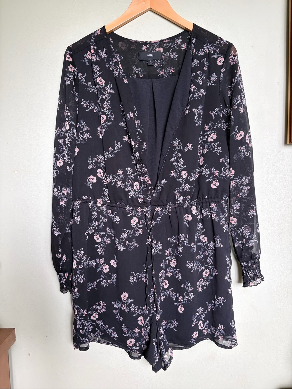 Mossimo Supply Co. Black Floral Long-Sleeve Shorts Romper Size L Cottagecore - Picture 2 of 16